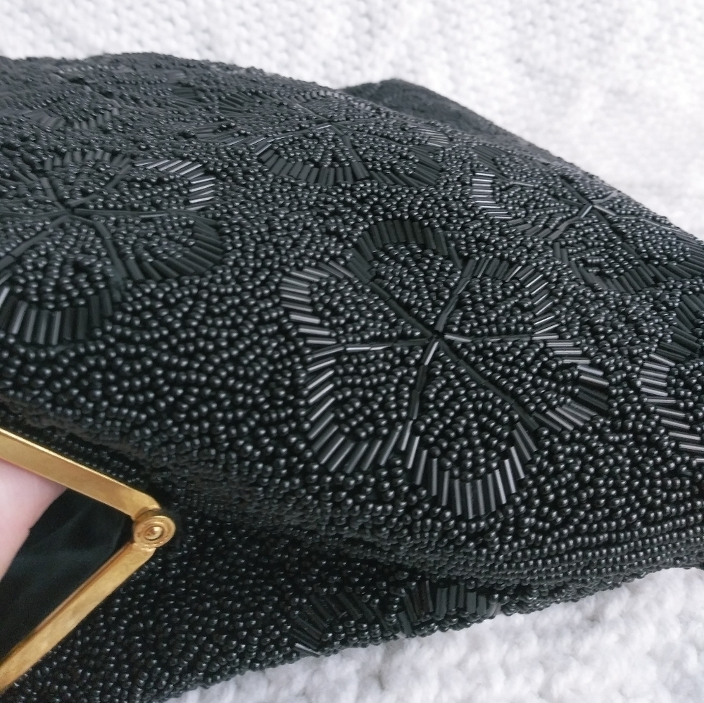 Vintage Beaded Black and Gold hand Bag - Picture 13 of 13